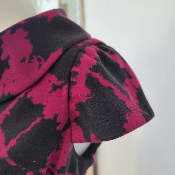 EUC Madison Leigh Cowl Neck Dress size 6 - Picture 4 of 12